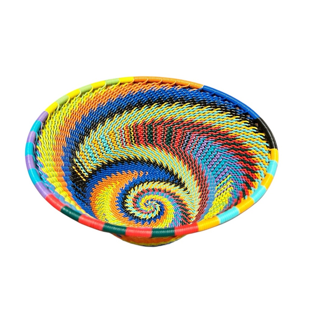 EUC Handmade 6” X 3” African Zulu Telephone Wire Art Rainbow Swirl Bowl/Basket